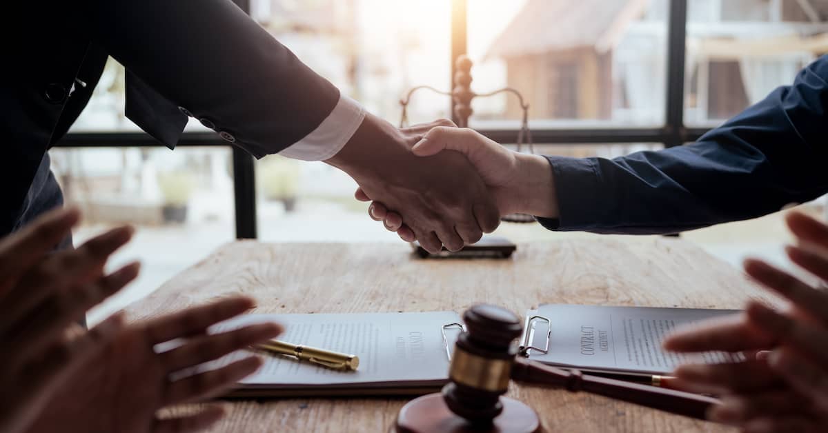How To Hire an 18-Wheeler Accident Lawyer in Houston